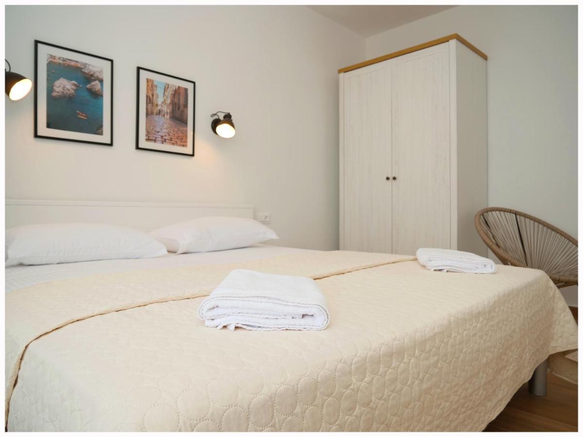 Apartmani Makelja Primosten Luaran gambar
